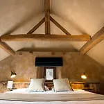 ホテル Victoria - Maison Caerdinael 4*