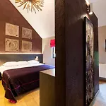 ホテル Victoria - Maison Caerdinael 4*