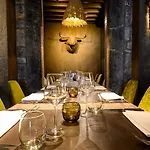 Victoria - Maison Caerdinael 4* デュルビュイ