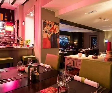 Hotel Victoria - Maison Caerdinael 4*