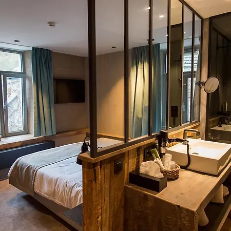 Victoria - Maison Caerdinael Hotel 4*