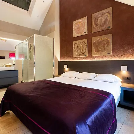 Victoria - Maison Caerdinael ホテル 4*