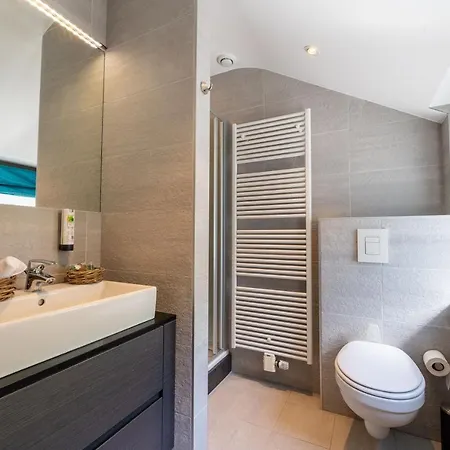 Hotel Victoria - Maison Caerdinael 4*