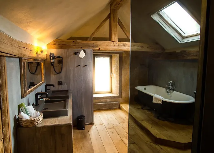 Hotell Victoria - Maison Caerdinael 4*